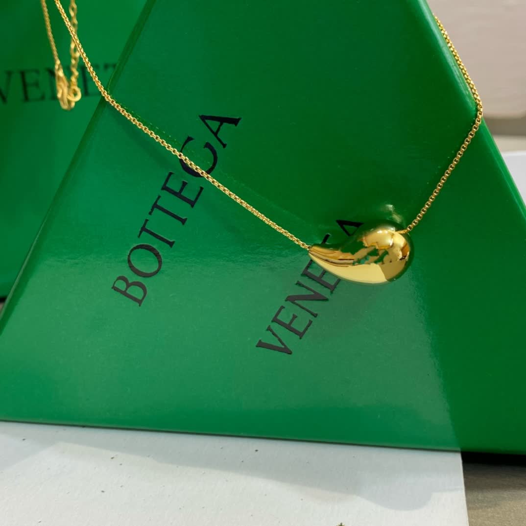 Bottega Veneta Gold Teardrop Pendant Necklace